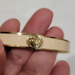 Spartina 449 Flower Charm Oval Hinged Bangle